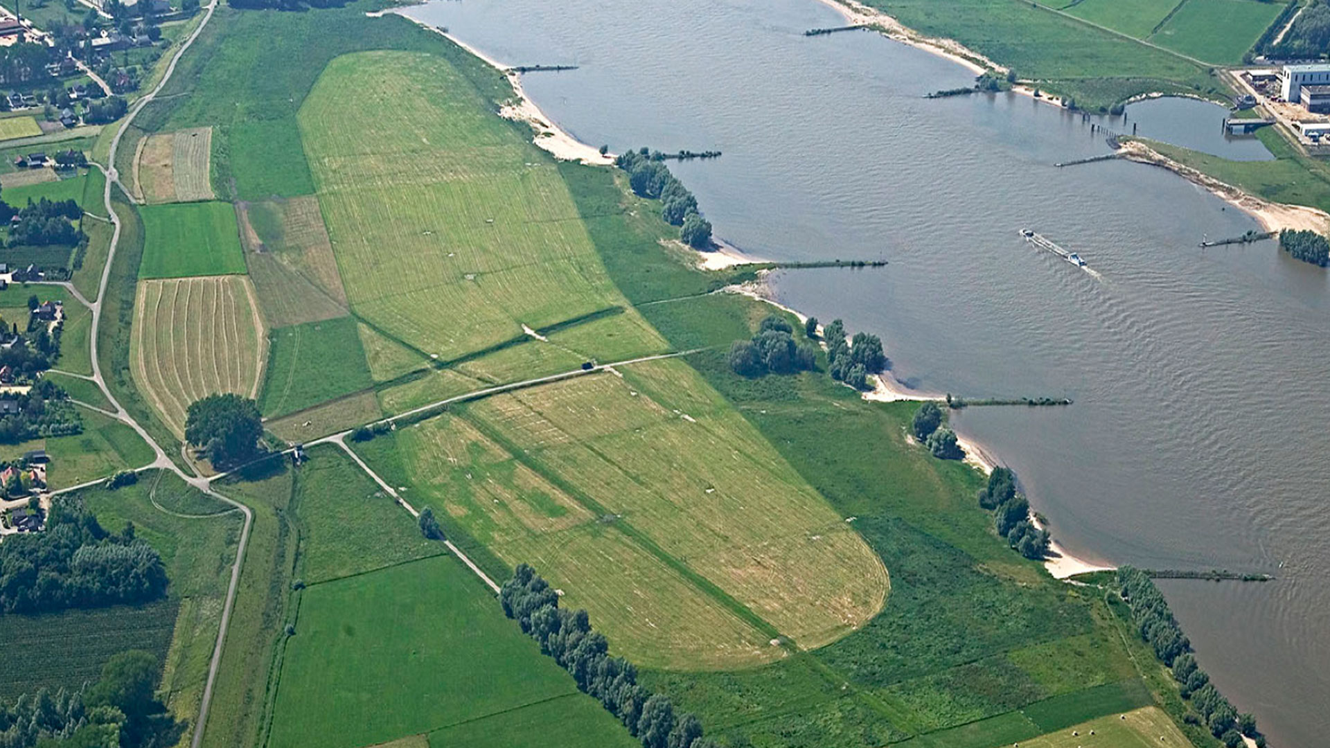 15 jaar industriezand en herinrichting 'Geertjesgolf' in gemeenten Druten en Beuningen. 15 jaar industriezand en herinrichting 'Geertjesgolf' in gemeenten Druten en Beuningen.